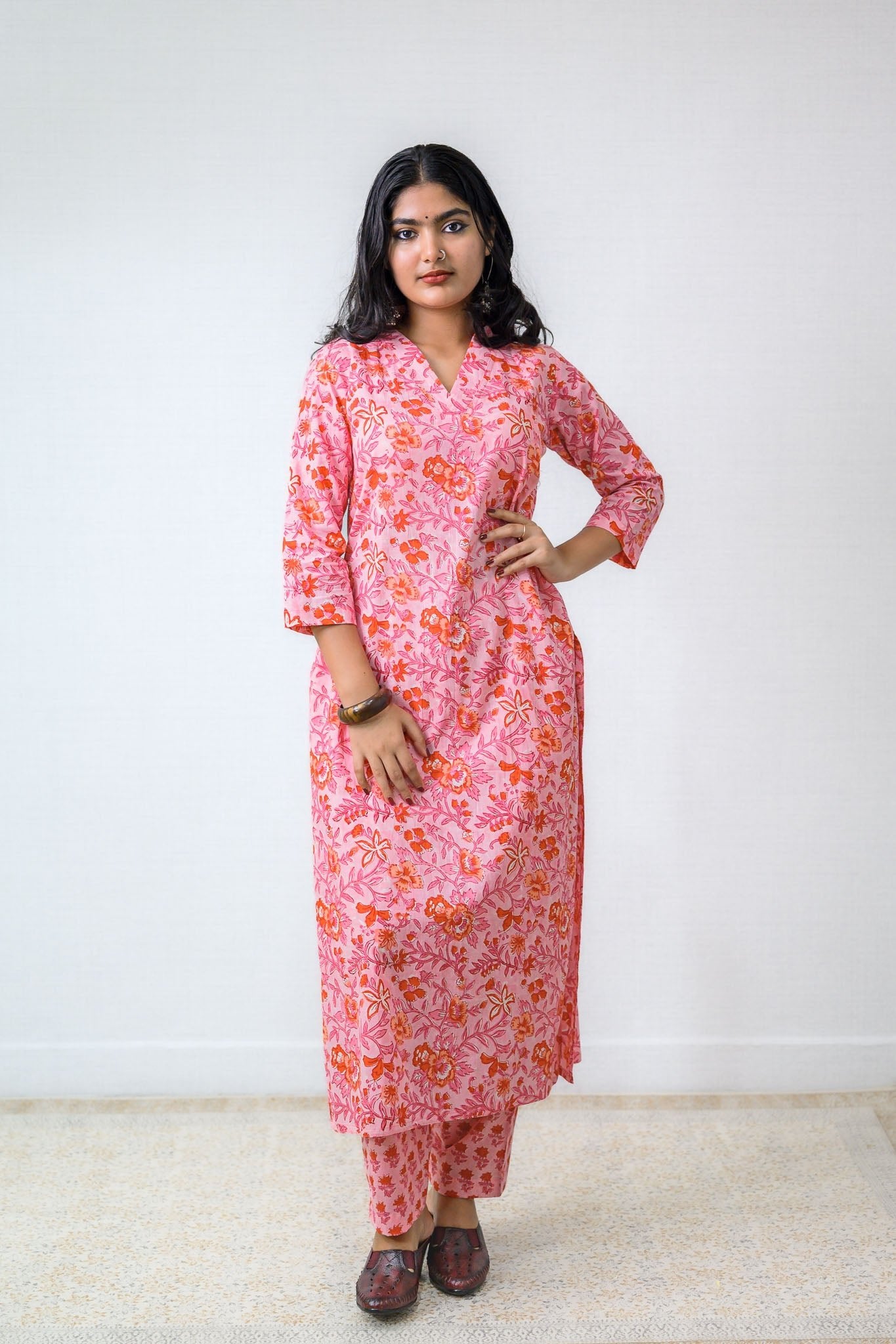 Set of 2 - Gulabiya Sanganeri Cotton Straight Kurta and Pants - Lobha Deepthis