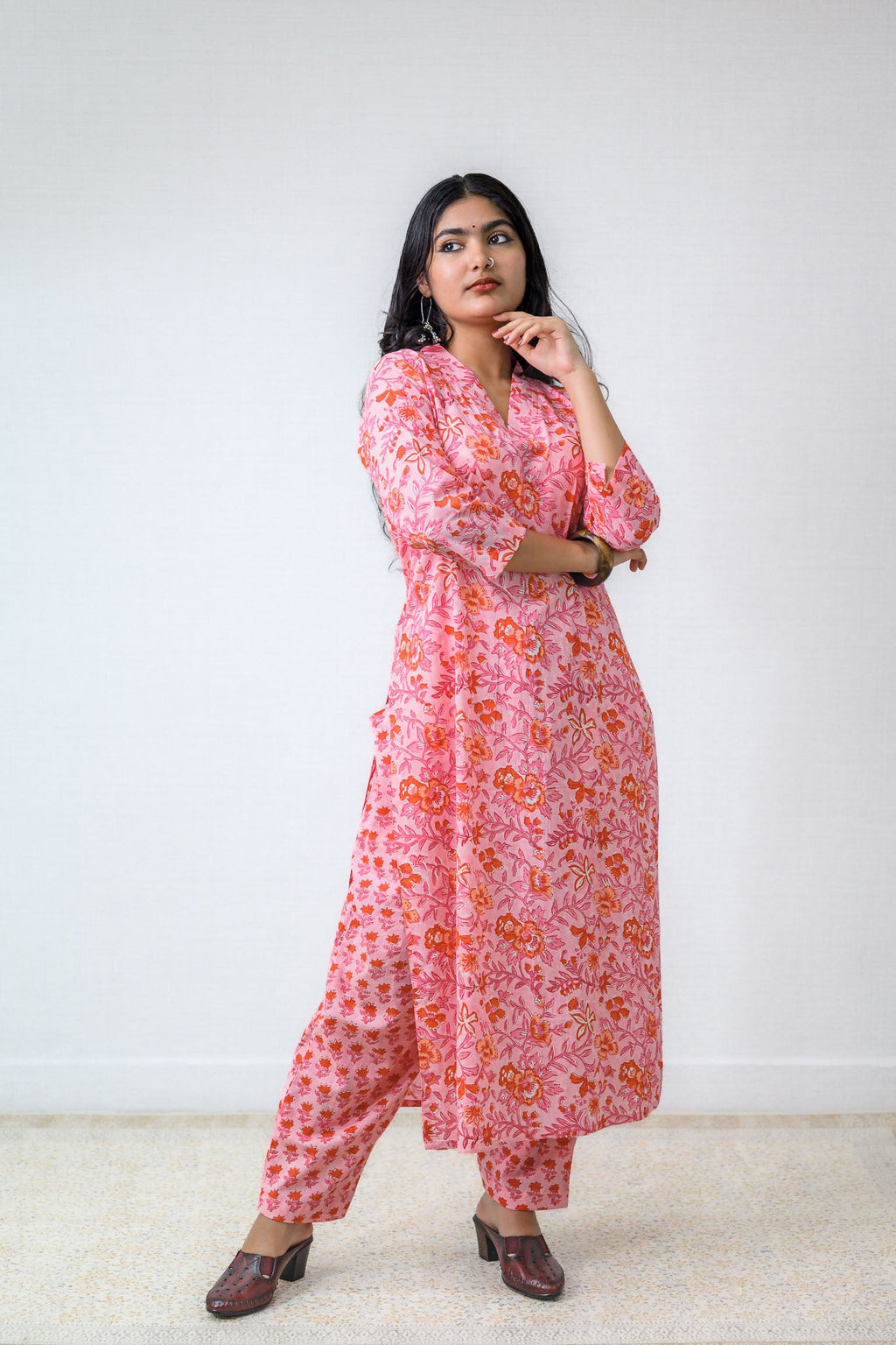 Set of 2 - Gulabiya Sanganeri Cotton Straight Kurta and Pants - Lobha Deepthis