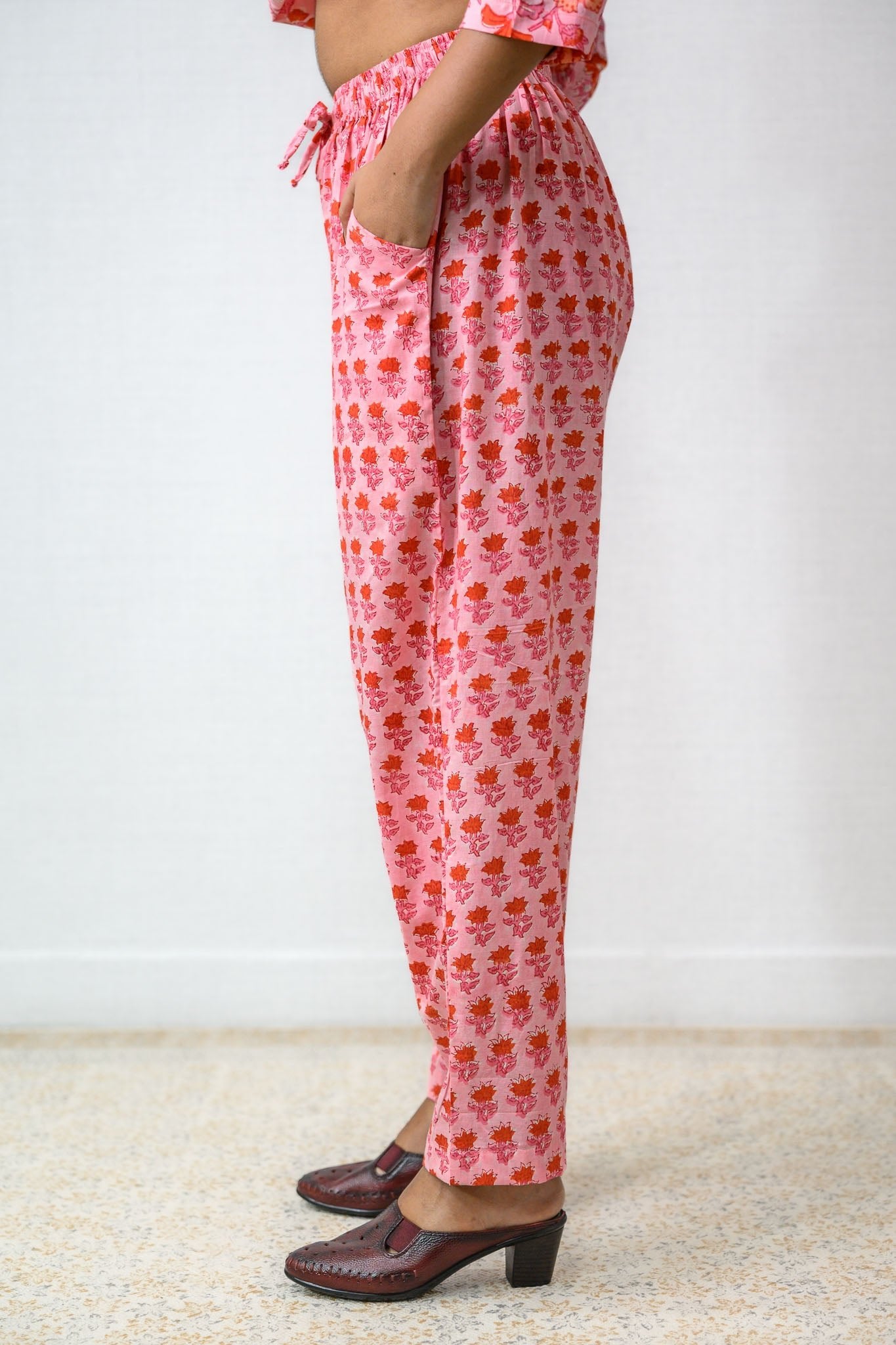 Set of 2 - Gulabiya Sanganeri Cotton Straight Kurta and Pants - Lobha Deepthis