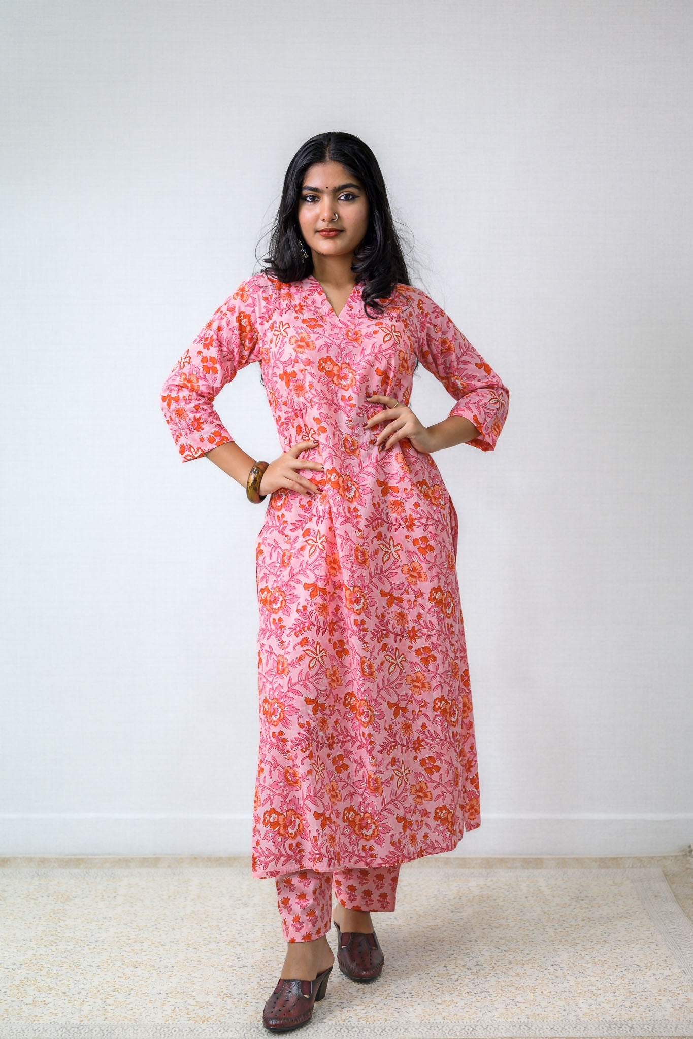 Set of 2 - Gulabiya Sanganeri Cotton Straight Kurta and Pants - Lobha Deepthis