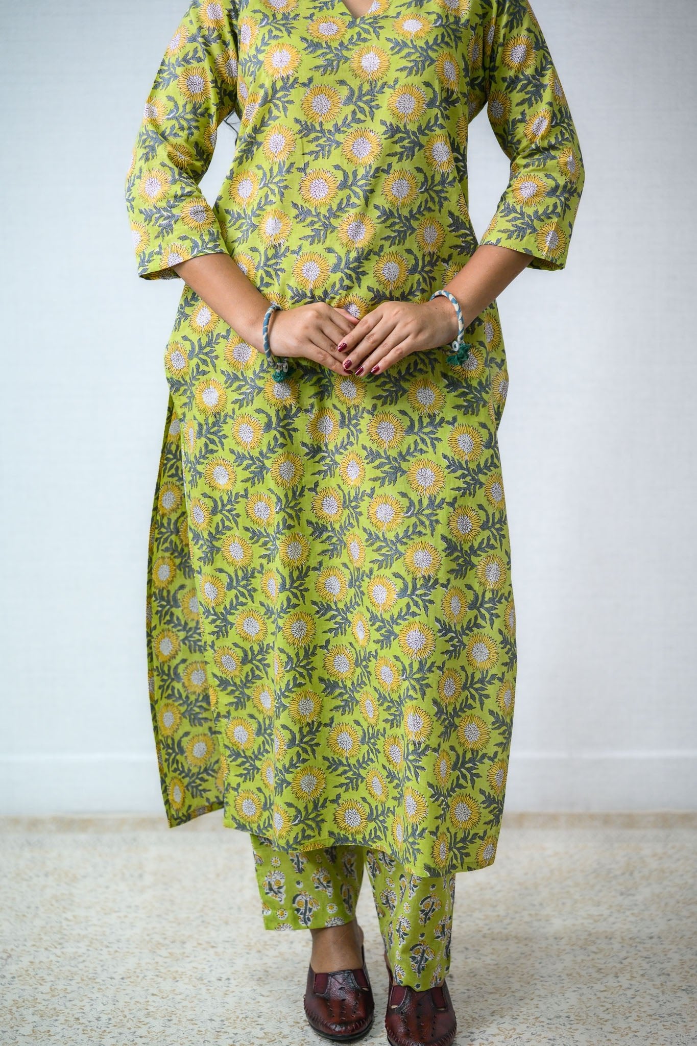 Set of 2 - Himawari Sanganeri Cotton Straight Kurta and Pants - Lobha Deepthis