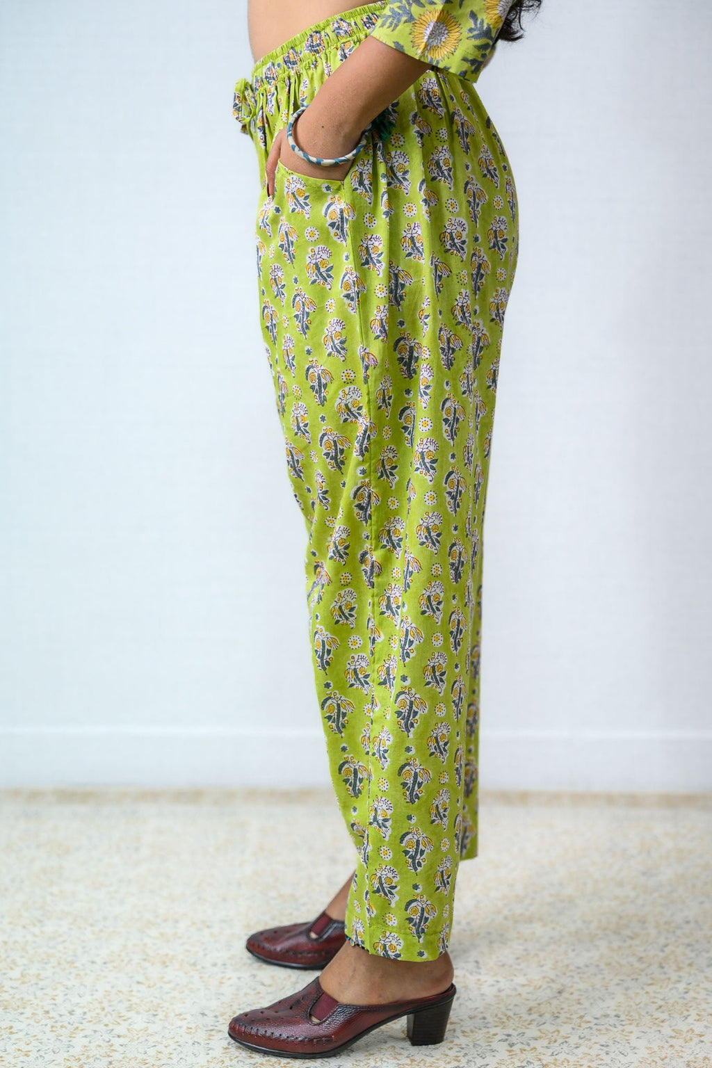 Set of 2 - Himawari Sanganeri Cotton Straight Kurta and Pants - Lobha Deepthis