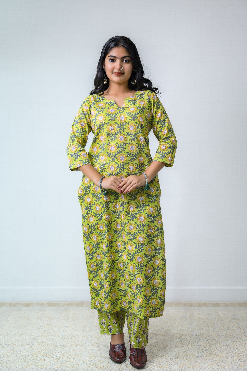 Set of 2 - Himawari Sanganeri Cotton Straight Kurta and Pants - Lobha Deepthis