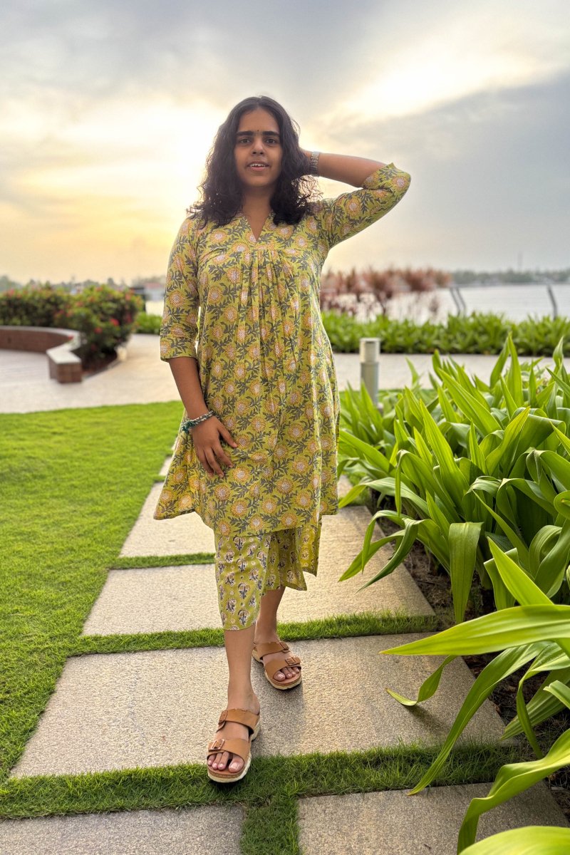 Set of 2 - Himawari Sanganeri Short Kurta & Palazzo - Lobha Deepthis
