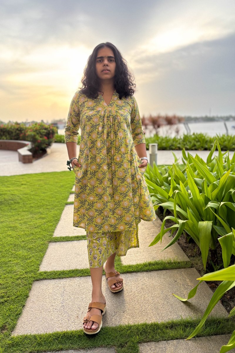 Set of 2 - Himawari Sanganeri Short Kurta & Palazzo - Lobha Deepthis