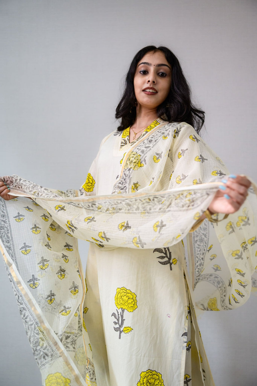 Set of 2 - Jamanthi on Cream Sanganeri Kurta and Pants - Lobha Deepthis