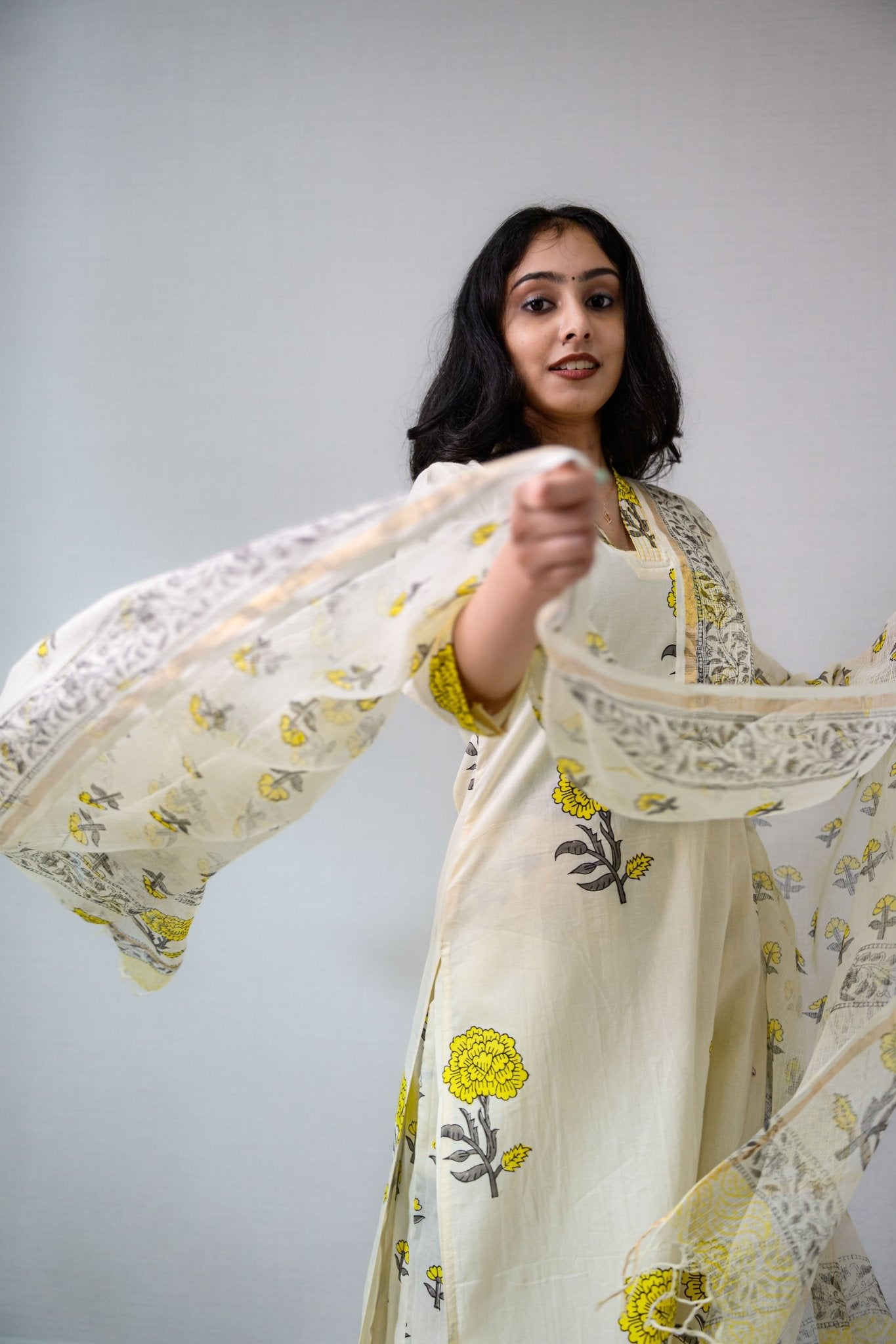 Set of 2 - Jamanthi on Cream Sanganeri Kurta and Pants - Lobha Deepthis