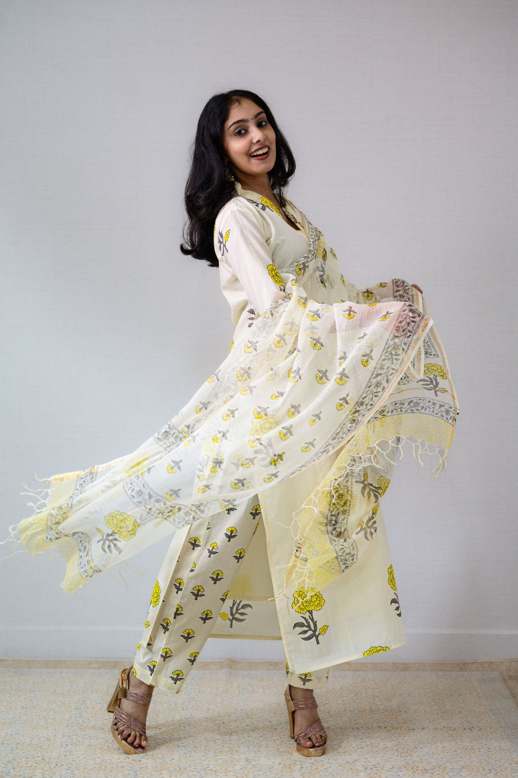 Set of 2 - Jamanthi on Cream Sanganeri Kurta and Pants - Lobha Deepthis