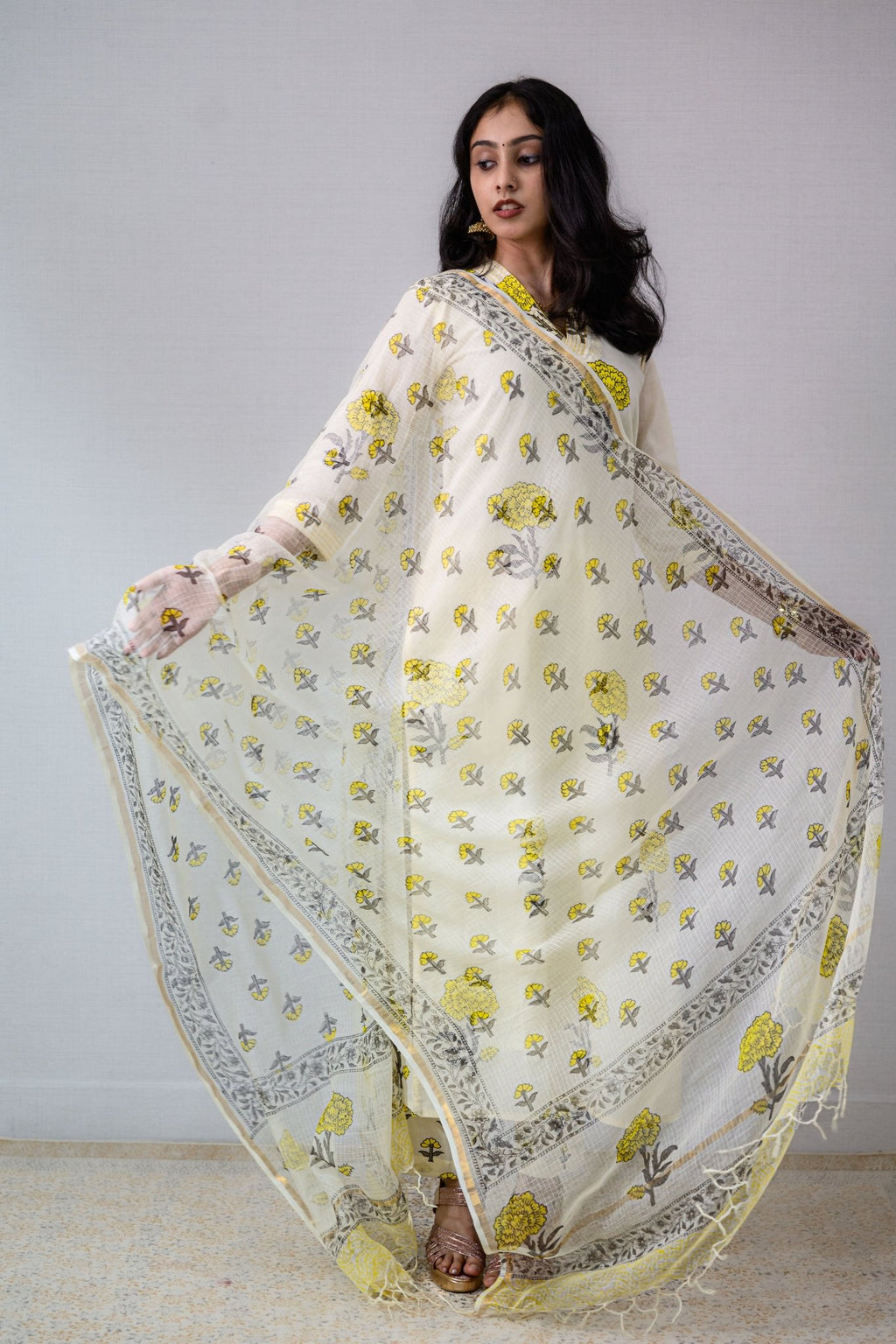 Set of 2 - Jamanthi on Cream Sanganeri Kurta and Pants - Lobha Deepthis