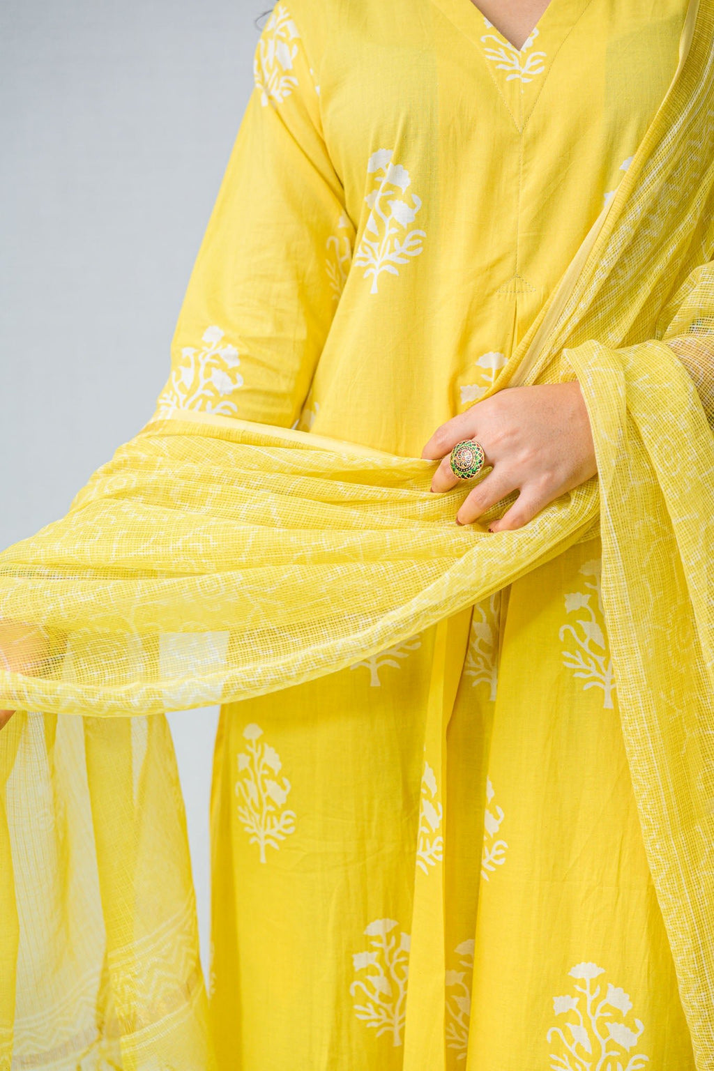 Set of 2 - Jamanthi on Yellow Sanganeri Kurta & Pants Set - Lobha Deepthis