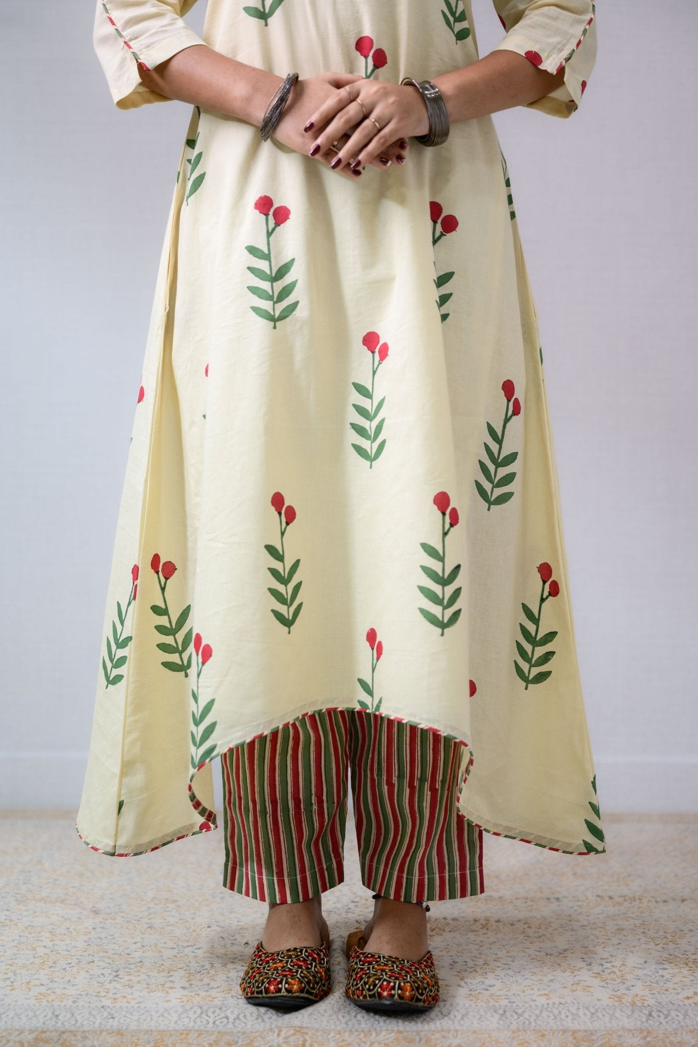 Set of 2 - Rose Buds on Cream High Low Kurta & Pants Set - Lobha Deepthis