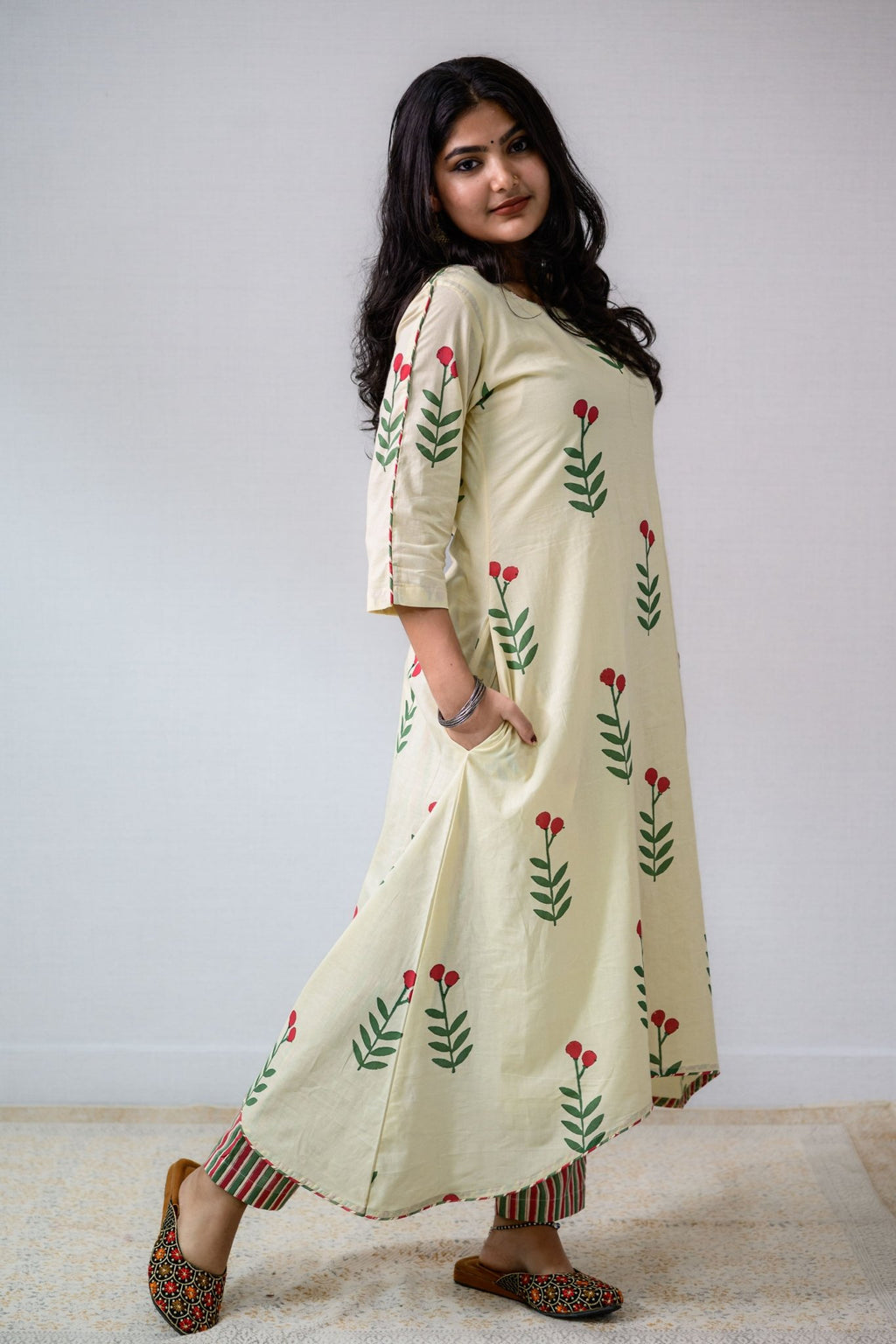 Set of 2 - Rose Buds on Cream High Low Kurta & Pants Set - Lobha Deepthis