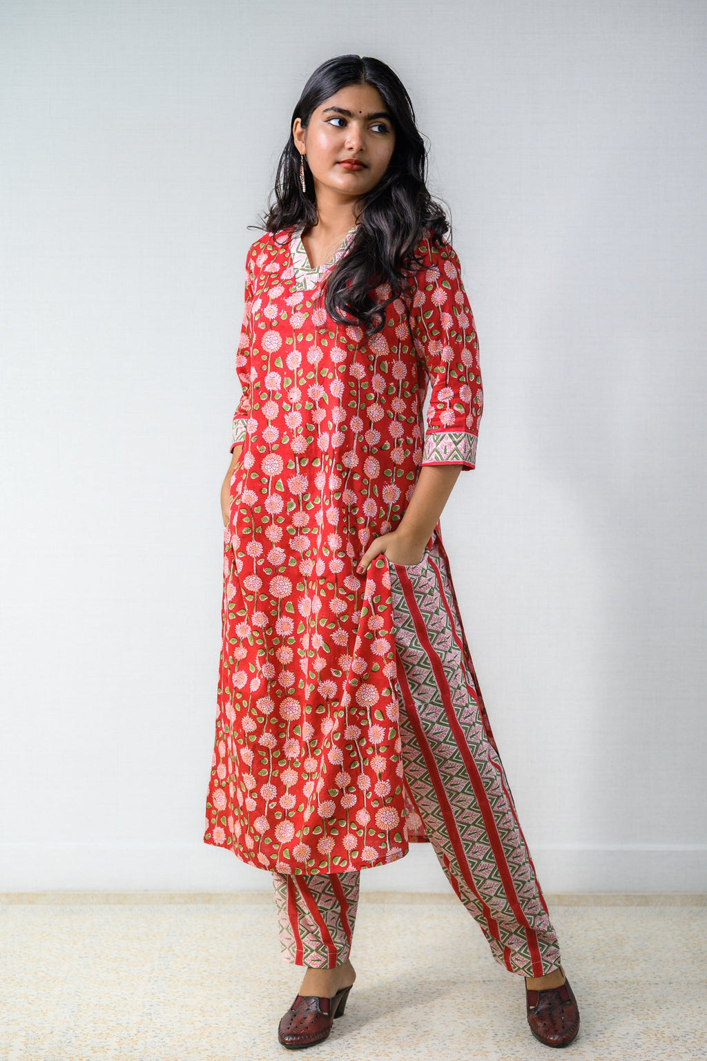 Set of 2 - Scarlet Sanganeri Cotton Kurta & Pants Set - Lobha Deepthis