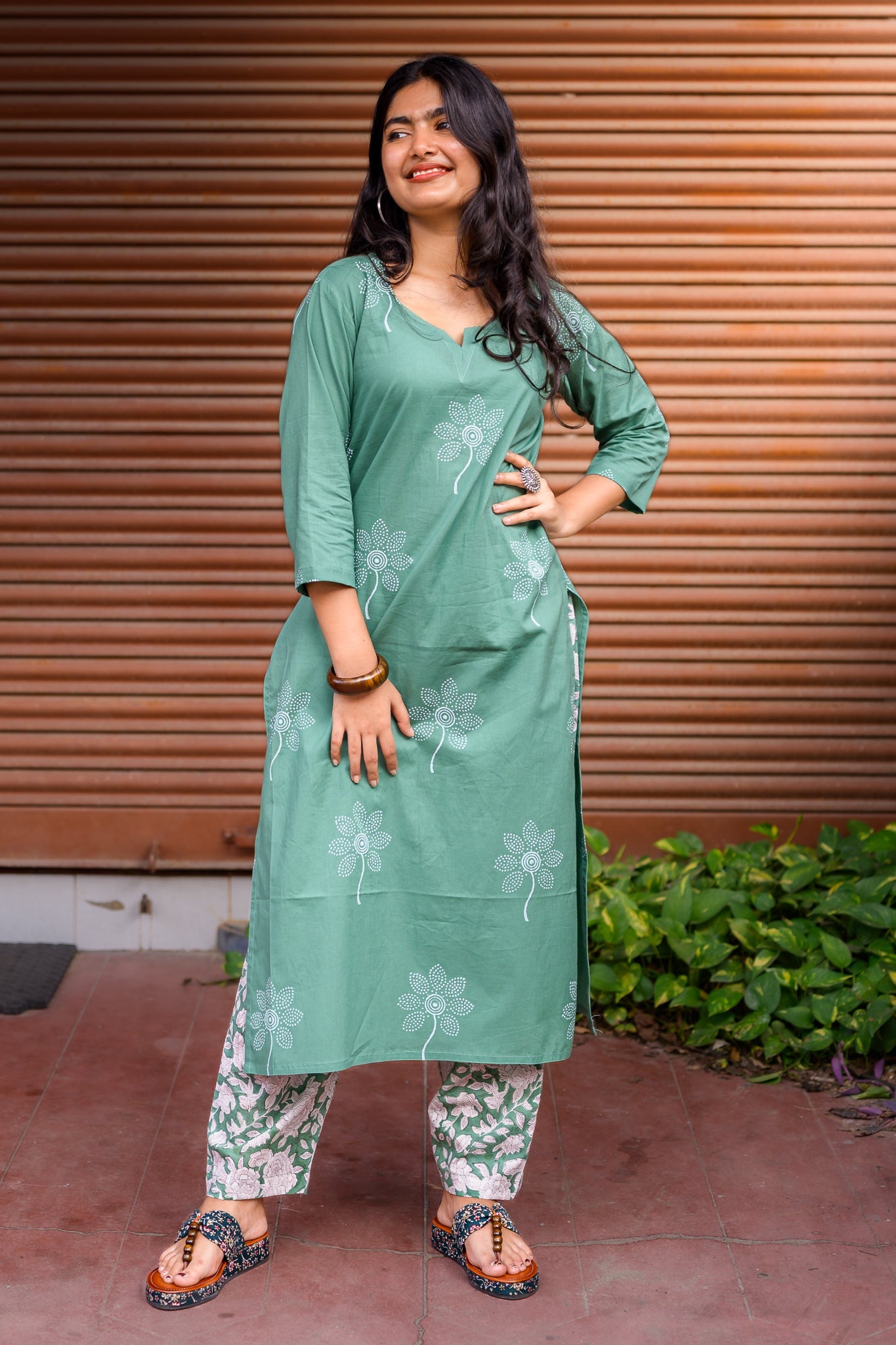 Set of 2 - Willlow Sanganeri Cotton Kurta & Pants Set - Lobha Deepthis