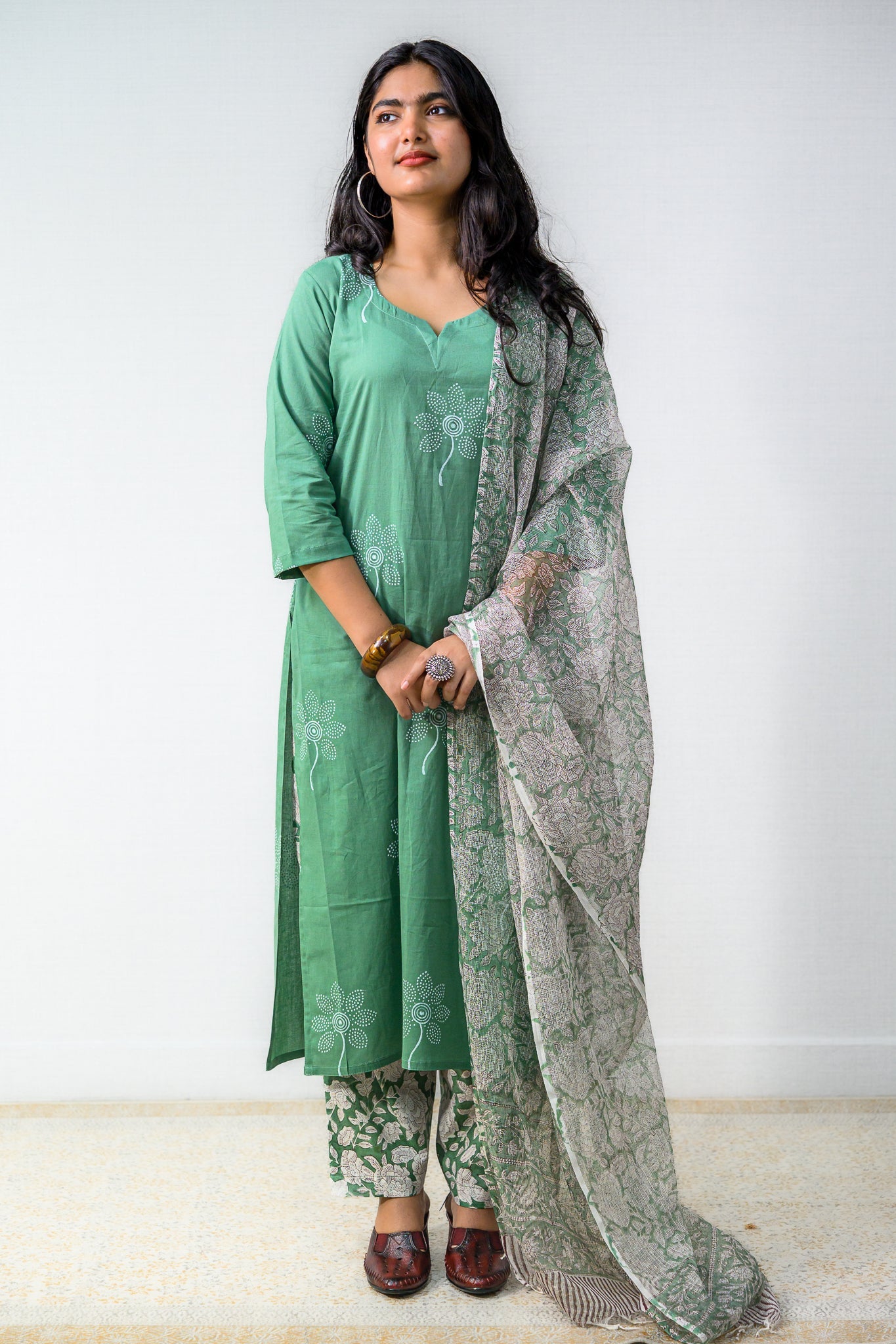 Set of 2 - Willlow Sanganeri Cotton Kurta & Pants Set - Lobha Deepthis