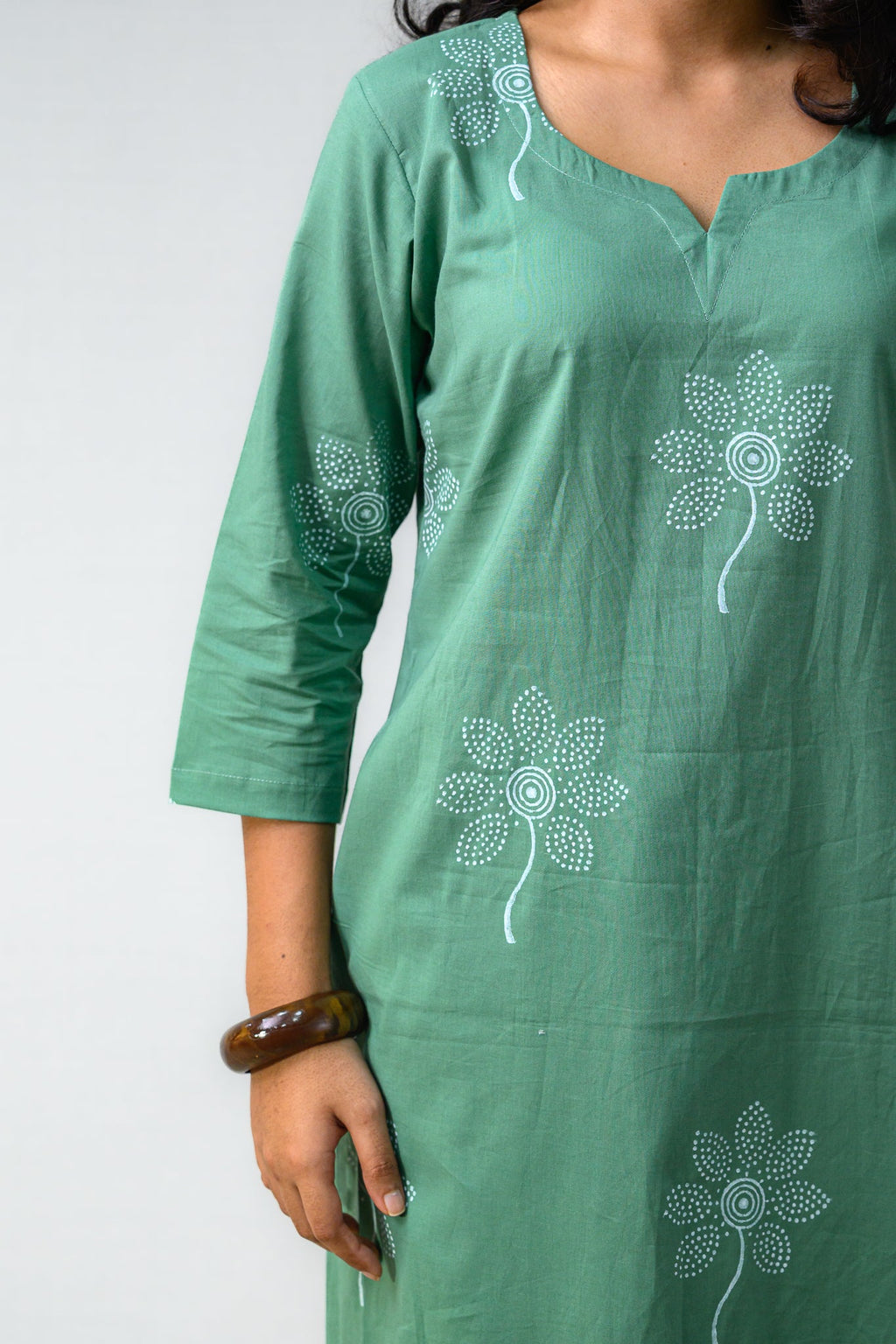 Set of 2 - Willlow Sanganeri Cotton Kurta & Pants Set - Lobha Deepthis