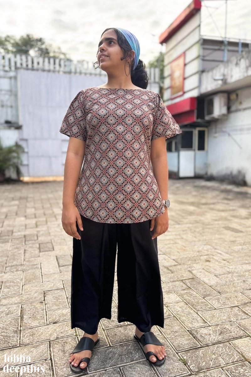 Tara Black Short Top - Lobha Deepthis