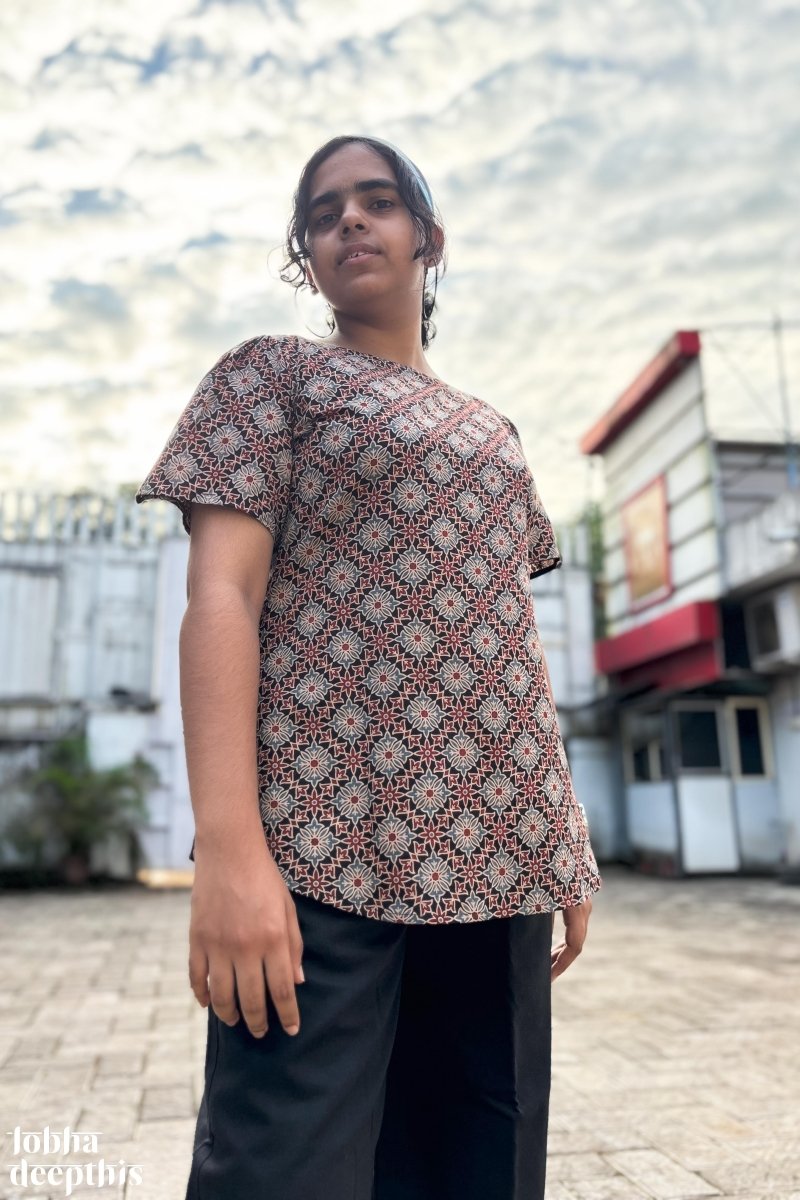 Tara Black Short Top - Lobha Deepthis