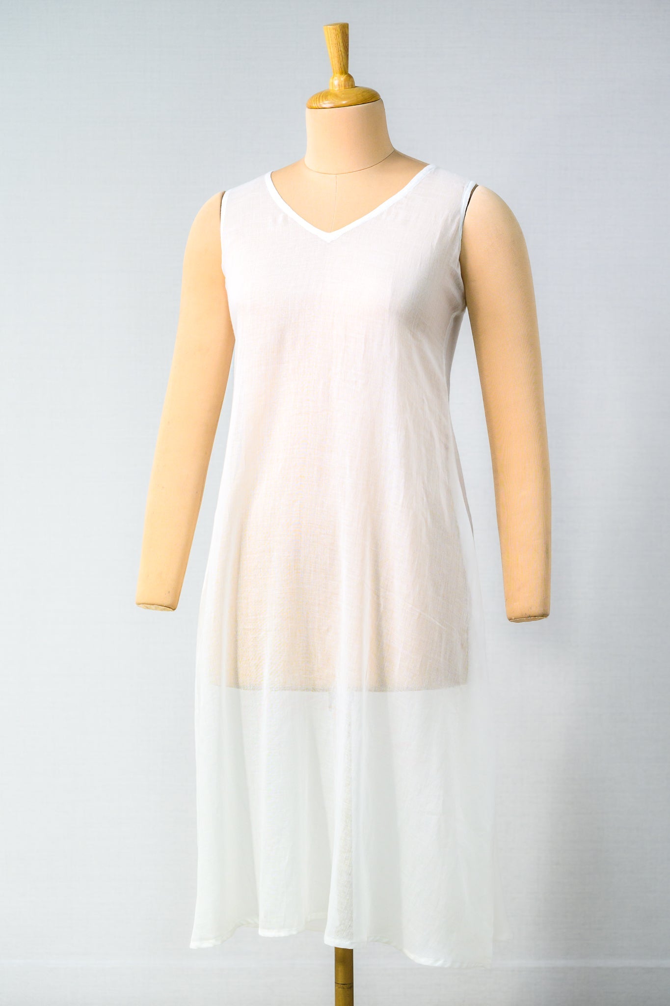 White Mul Cotton V Neck Aline Inner Slip - Lobha Deepthis