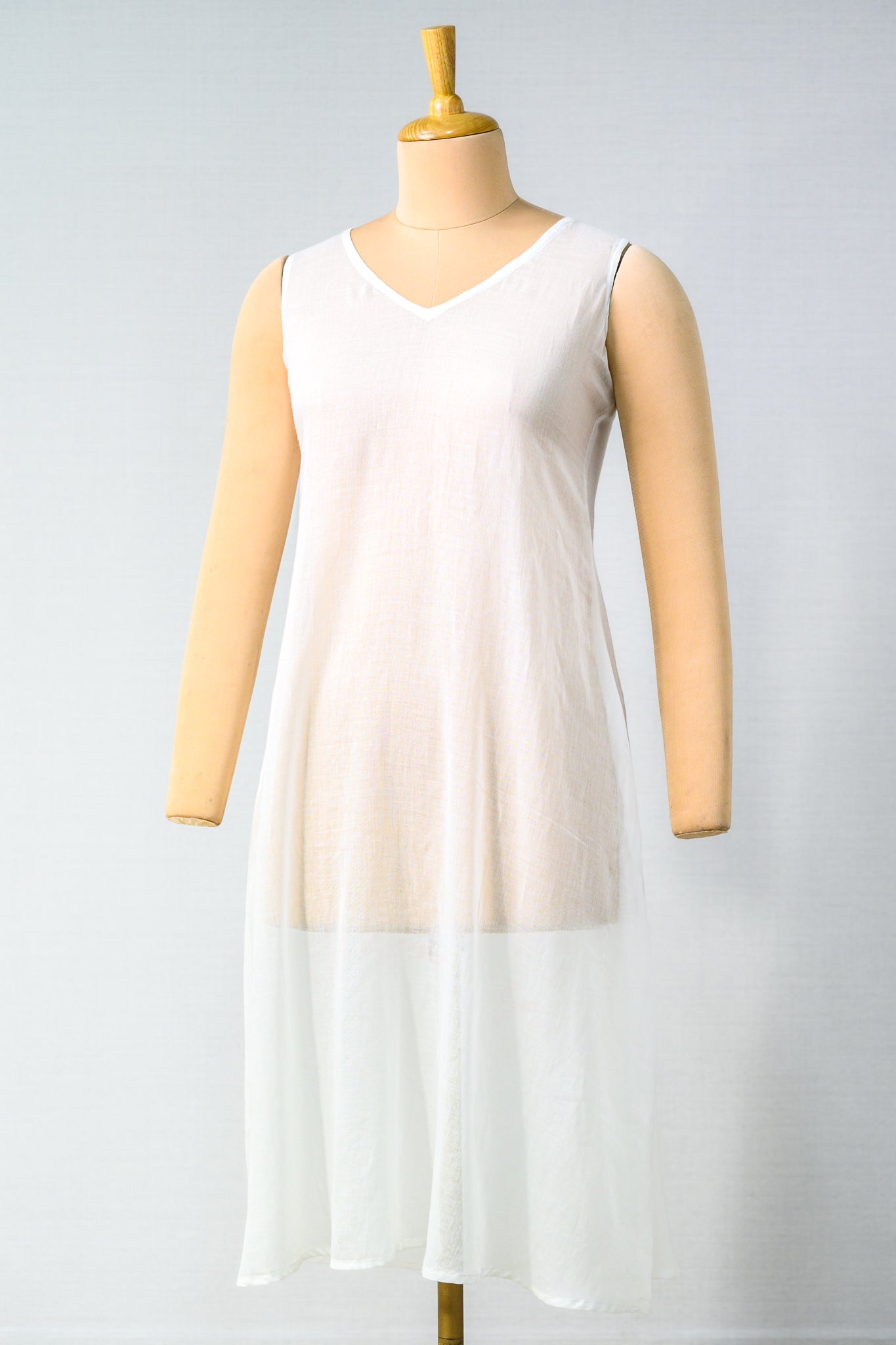 White Mul Cotton V Neck Aline Inner Slip - Lobha Deepthis