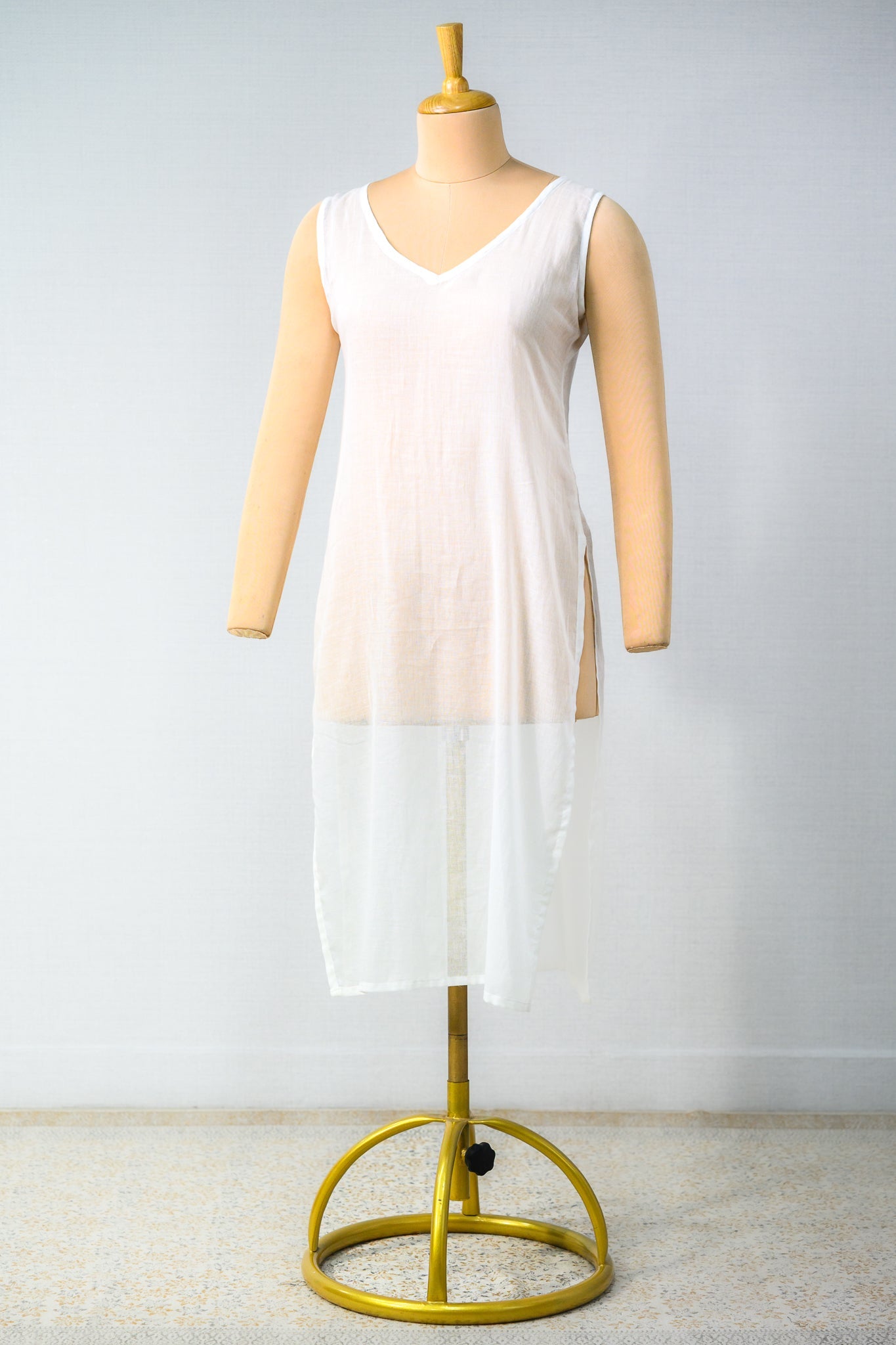 White Mul Cotton V Neck Slitted Inner Slip - Lobha Deepthis