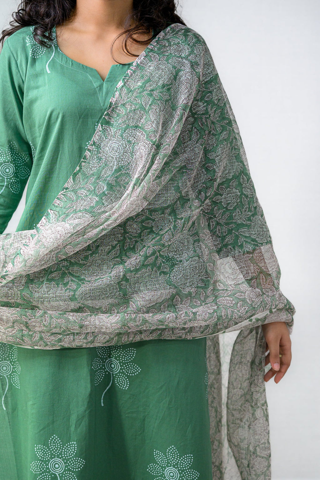 Willow Green Sanganeri Kota Doria Dupatta - Lobha Deepthis