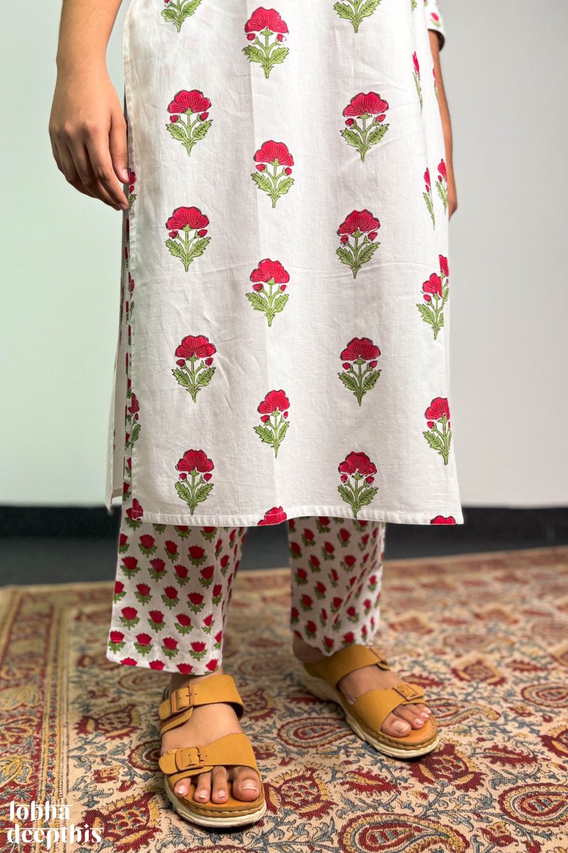 Winter Lilies Sanganeri Straight Kurta - Lobha Deepthis