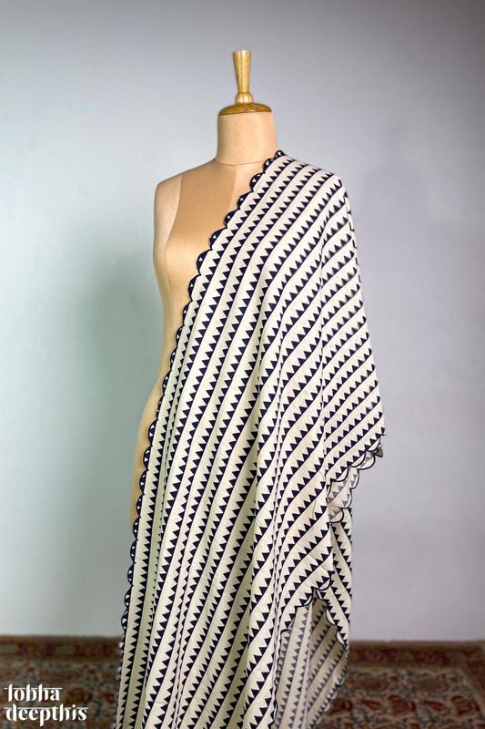 Blue Triangle Stripes Cotton Scallop Dupatta - Lobha Deepthis