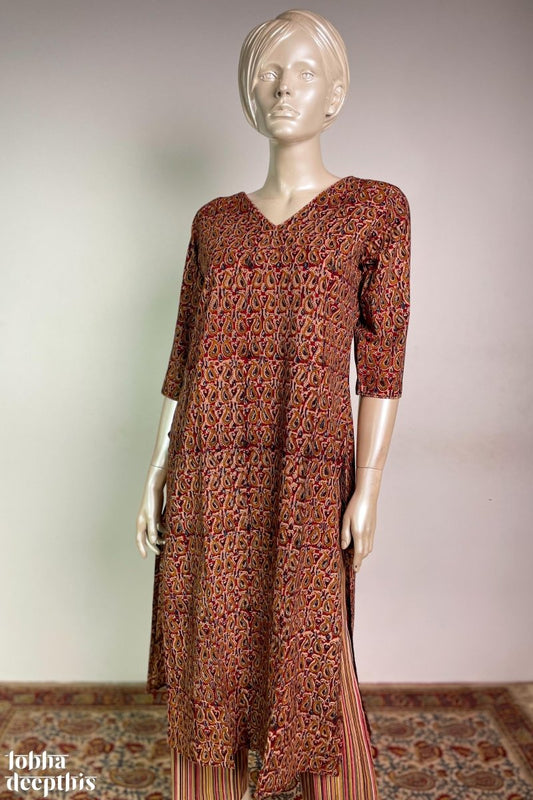 Maroon Paisleys Kalamkari V Neck Kurta - Lobha Deepthis