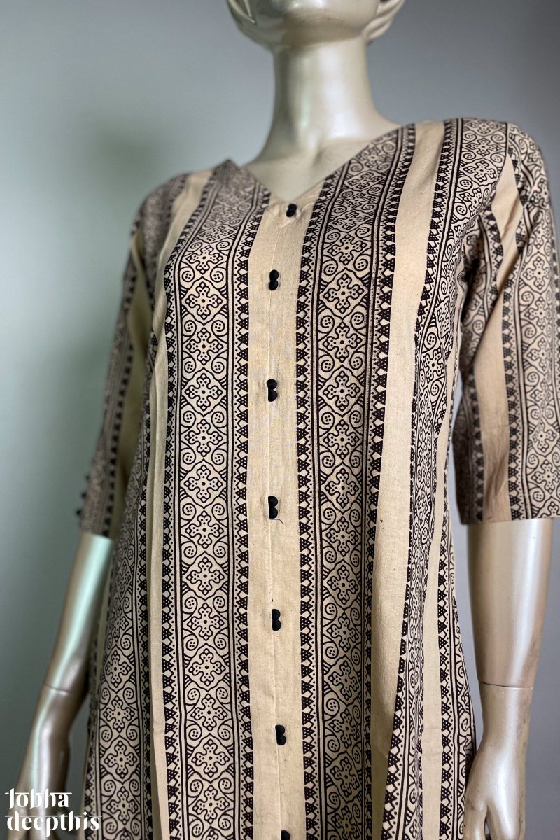 Mehndi Stripes Ivory Aline Kurta - Lobha Deepthis