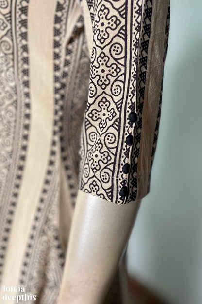 Mehndi Stripes Ivory Aline Kurta - Lobha Deepthis