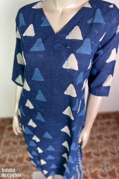 Triangles on Indigo Straight Kurta - Lobha Deepthis